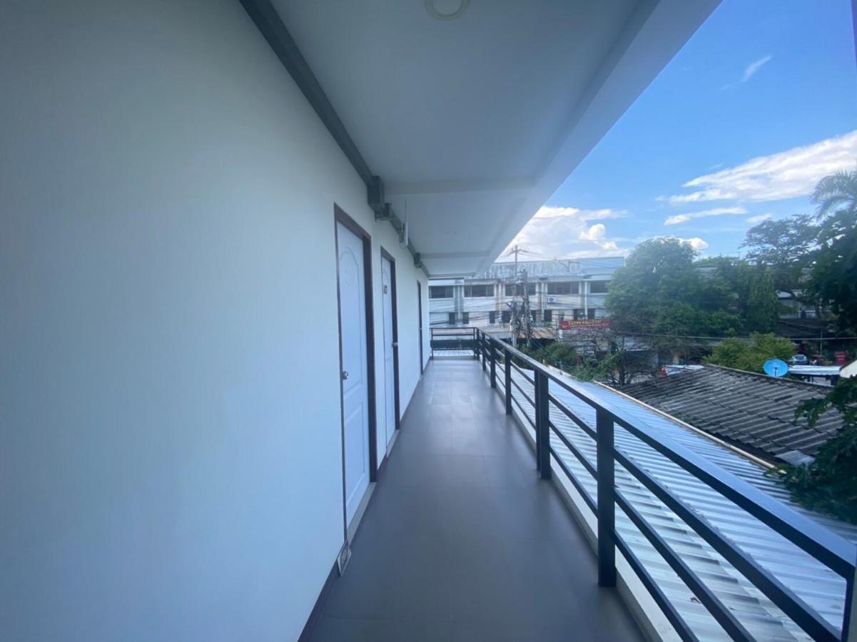Oyo 1135 Triple A Residence Chiang Mai Exterior photo