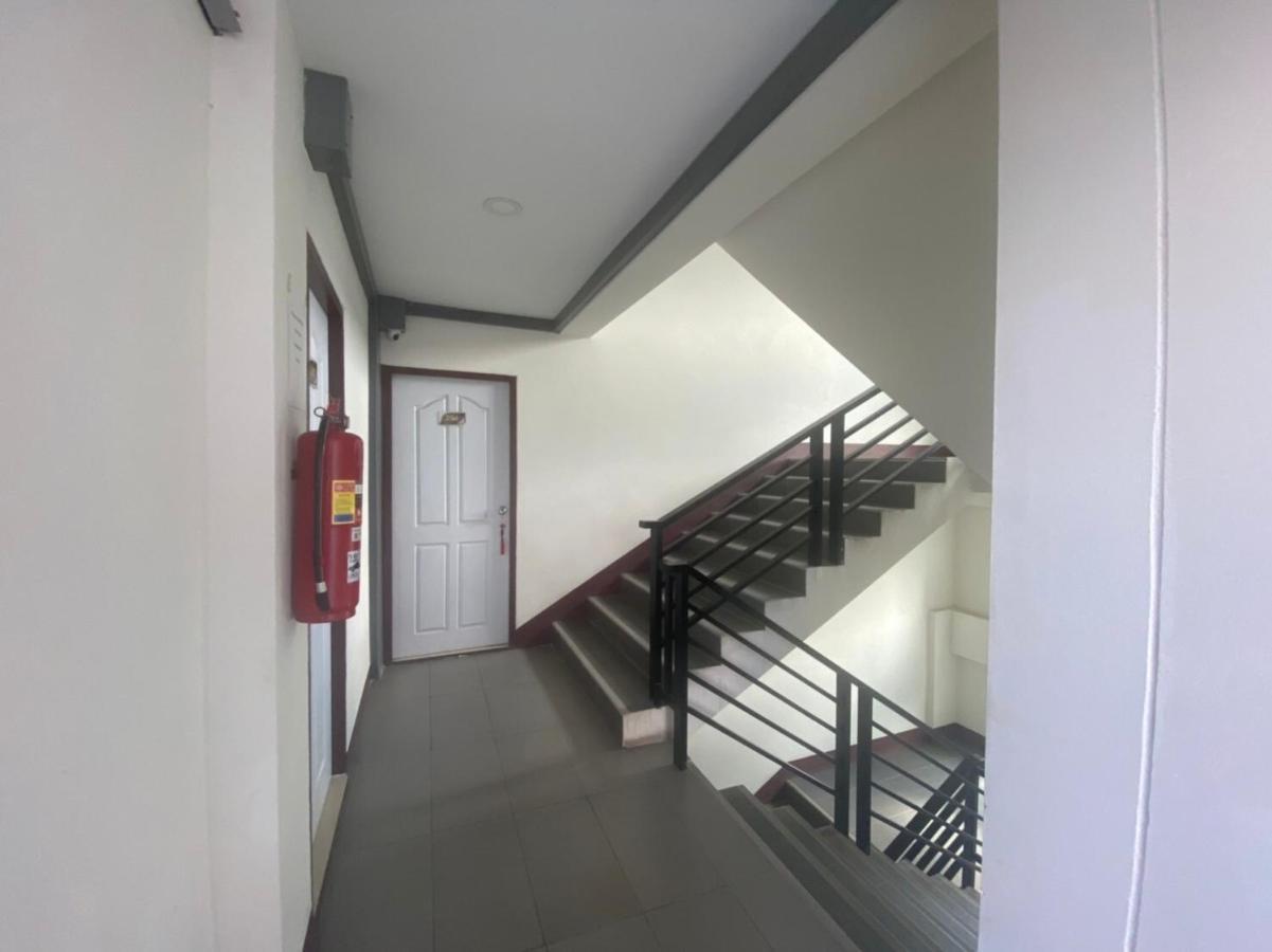 Oyo 1135 Triple A Residence Chiang Mai Exterior photo